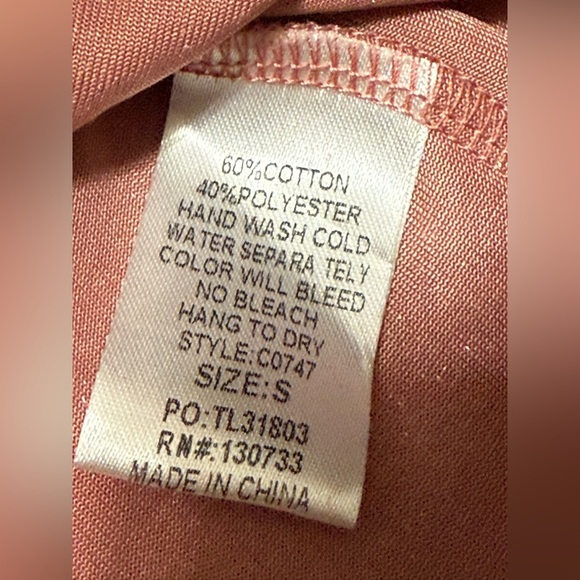 NEW Umgee Rose Gold Crushed Velvet Off My Shoulders Top LG Feminine - Picture 6 of 6